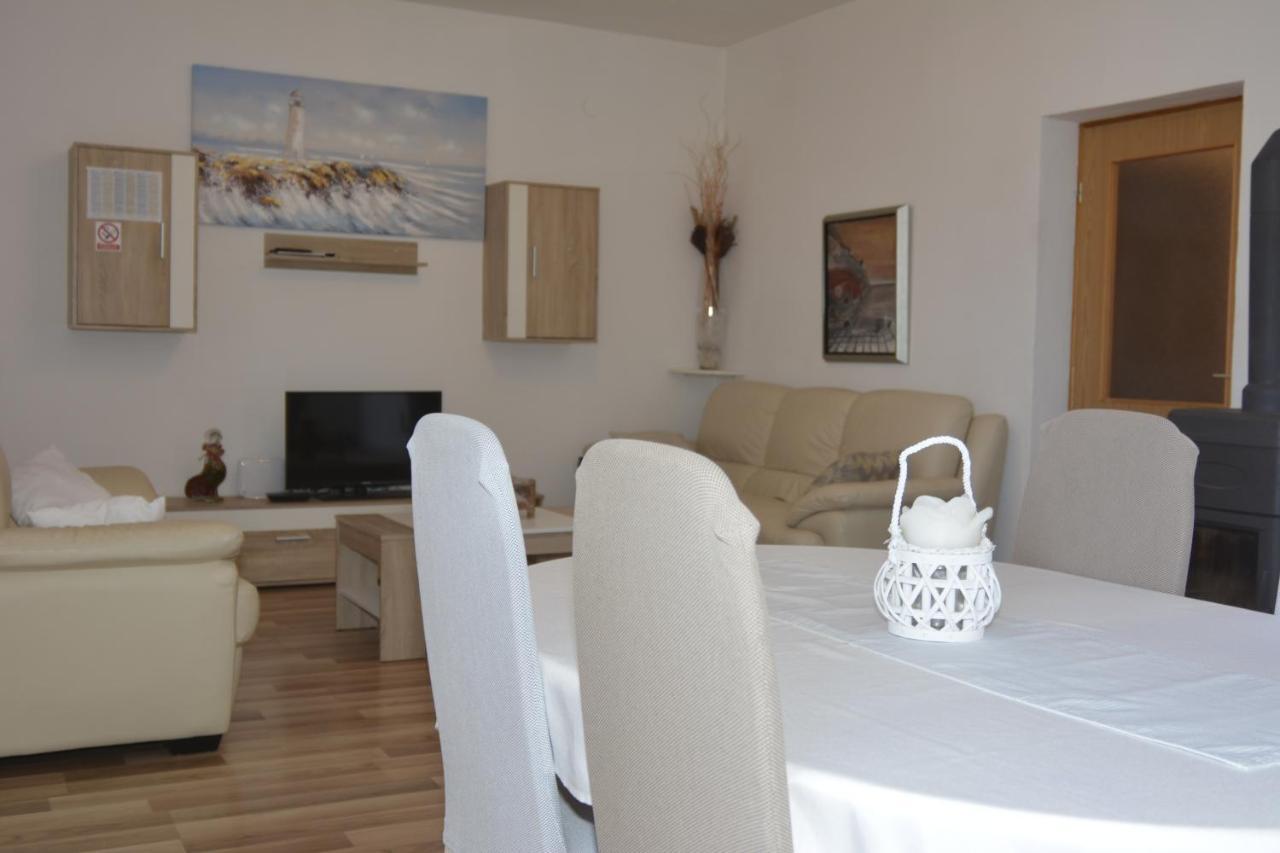 Apartment Lana Senj  Buitenkant foto